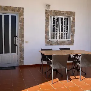 Dom wakacyjny Casa Yamile, Tarajalejo